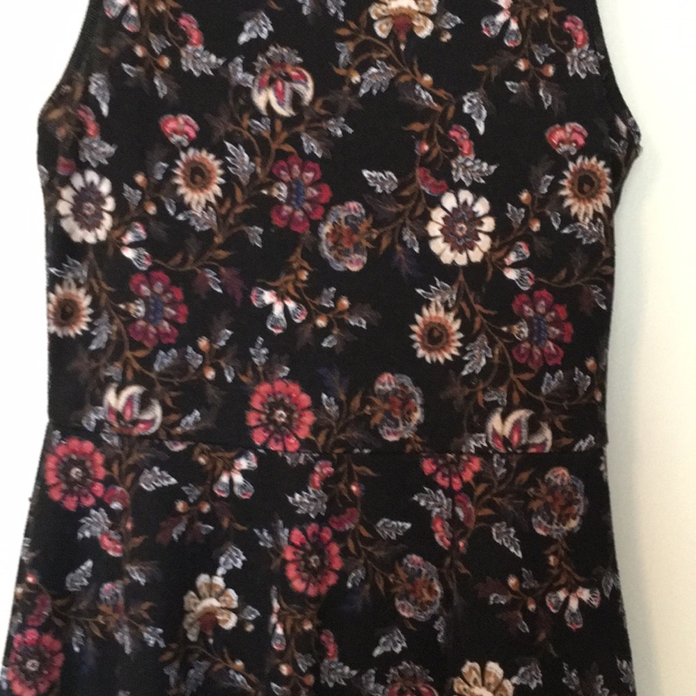 Dress floral. Juniors by TeezeMe. Medium - Picture 2 of 4
